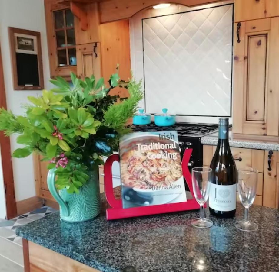 Holiday home The Hill House Meenaleck With Sunrise Views *